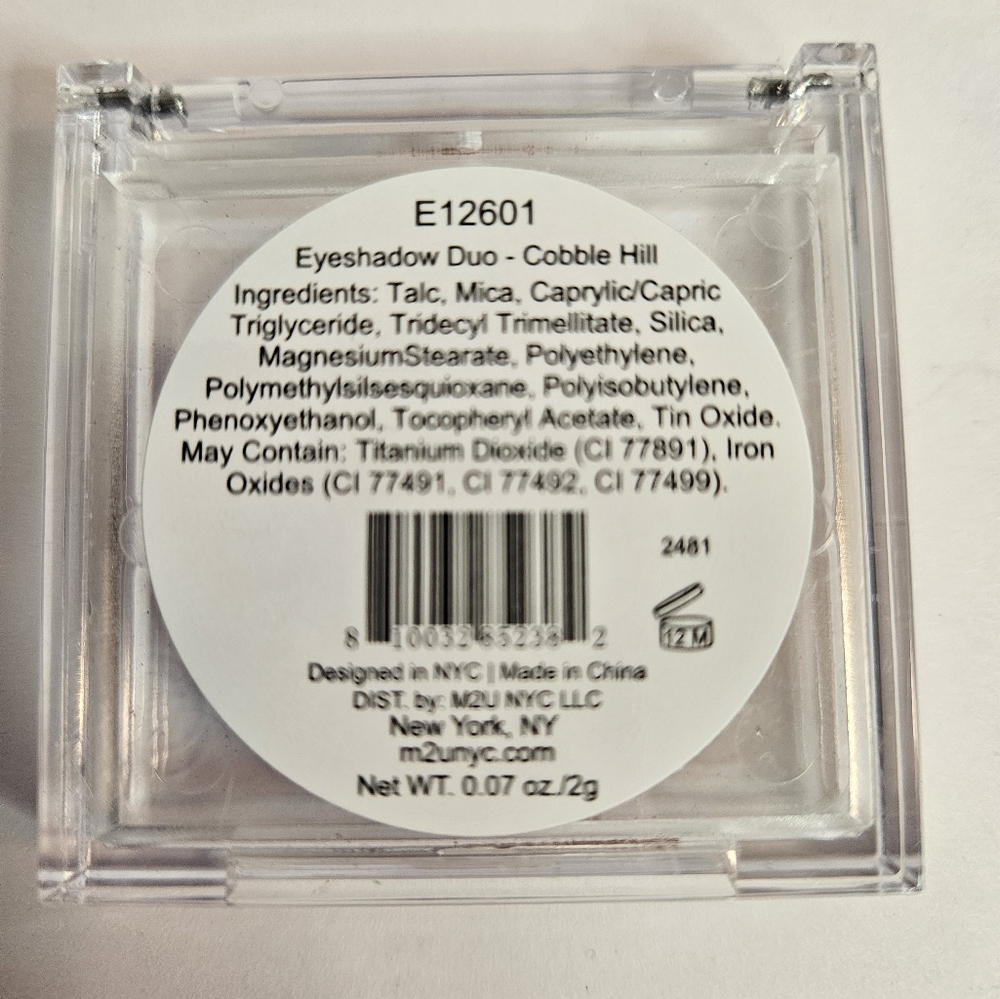 M2u NYC Eyeshadow Duo in Cobble Hill - Picture 2 of 4